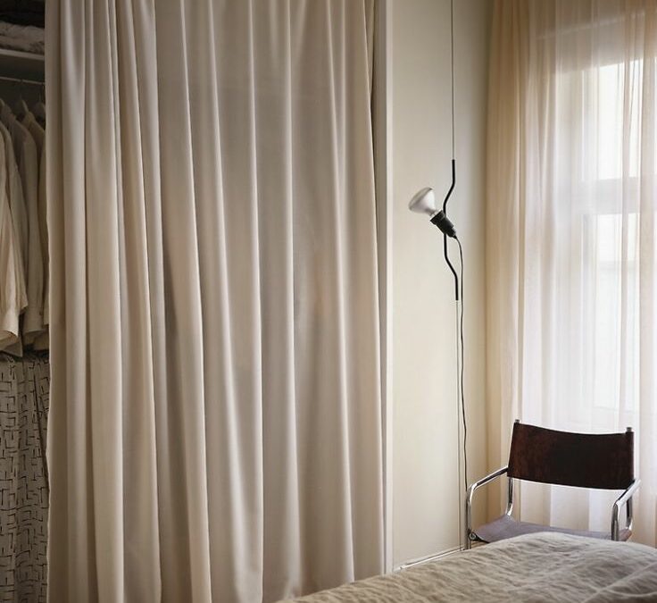 Habiller son dressing avec des rideaux : les 3 raisons qu'il vous faut pour opter pour des rideaux de dressing