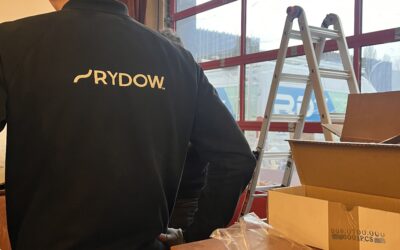 Installation de rideaux en hauteur : comment nos poseurs sécurisent leur intervention en 10 étapes